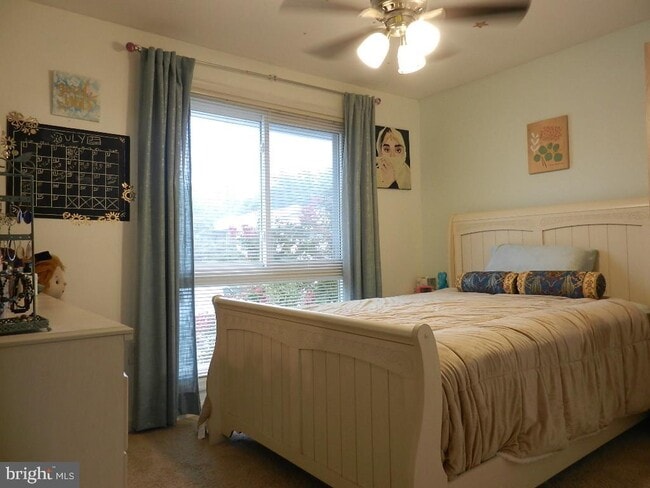Building Photo - 781 Sugarland Run Dr