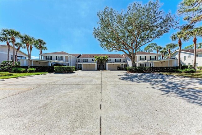 Building Photo - 803 Montrose Dr