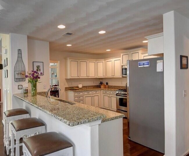 Building Photo - 1228 Habitat Ln