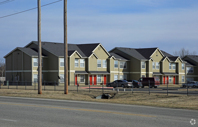 Building Photo - River Pointe Apartments