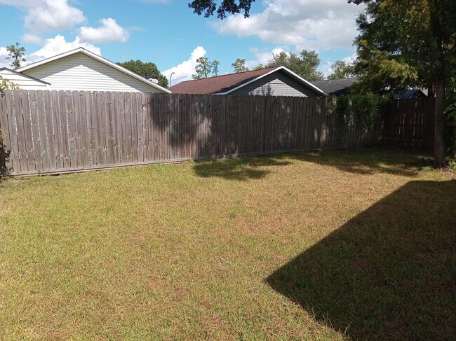 Building Photo - 11811 Greenmesa Dr