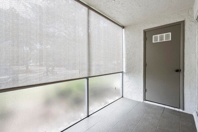 Building Photo - 2518 SE Anchorage Cove