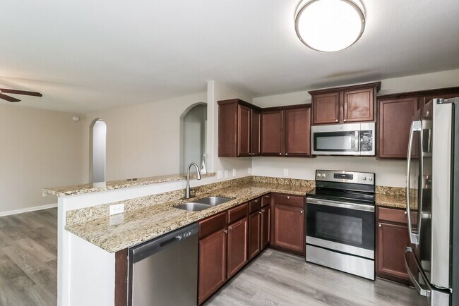 Building Photo - 428 Ruby Ln