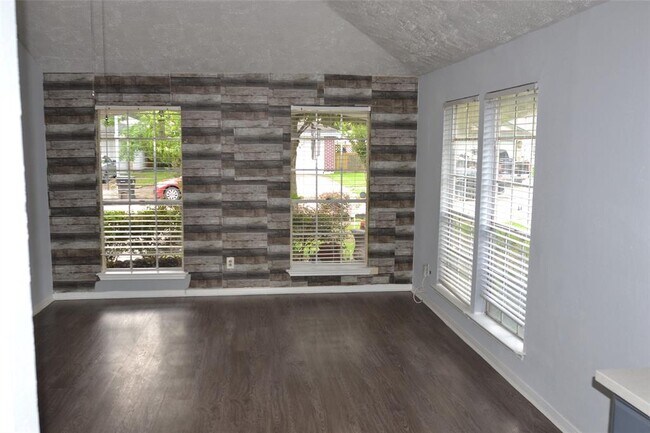 Building Photo - 20522 Burwood Cir