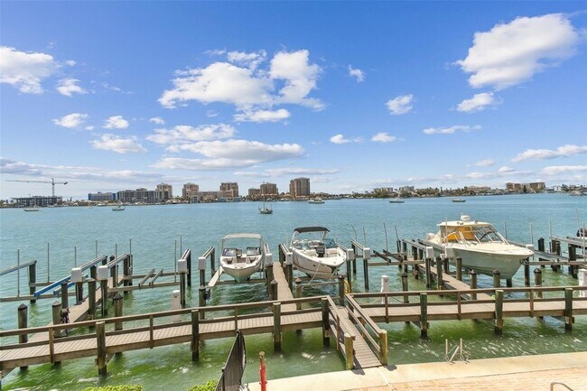 Building Photo - 200 Skiff Point