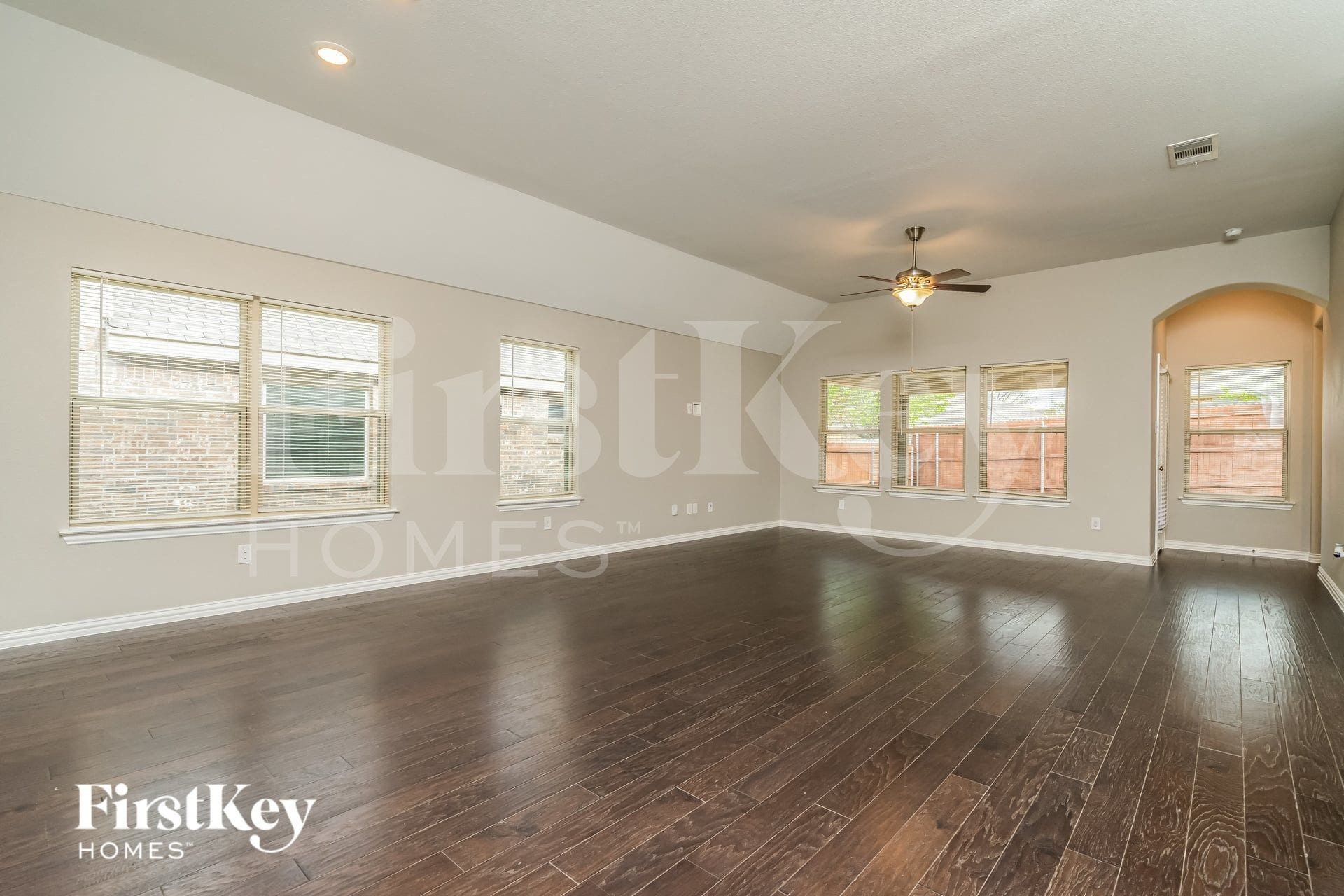 Building Photo - 413 Pheasant Hill Ln