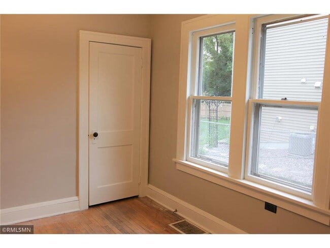 Building Photo - 3136 Douglas Dr N