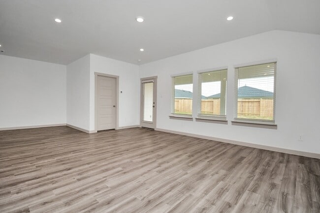 Building Photo - 7810 Brumbly Ln