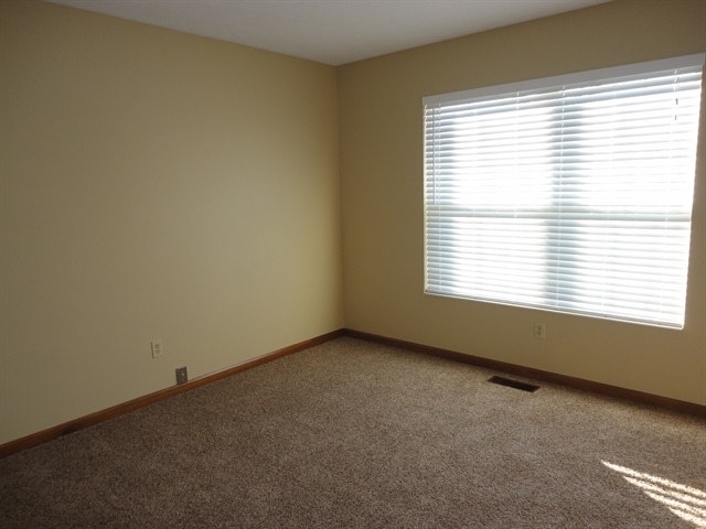 Building Photo - 7128 Brookstone Dr