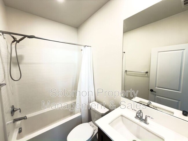 Building Photo - 4336 Harbor Way