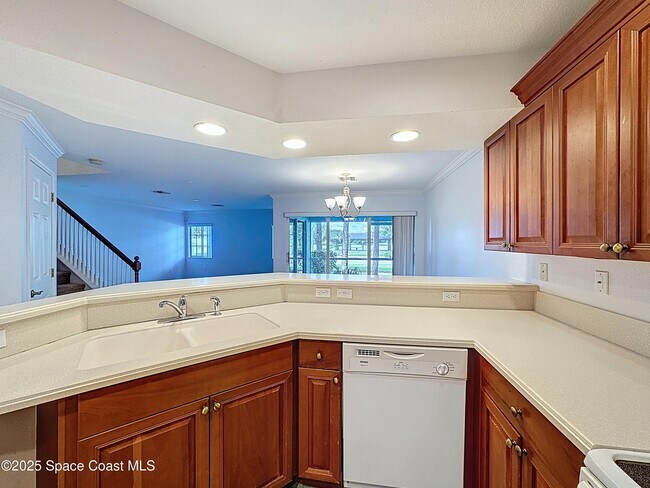 Building Photo - 2464 Hemingway Ln