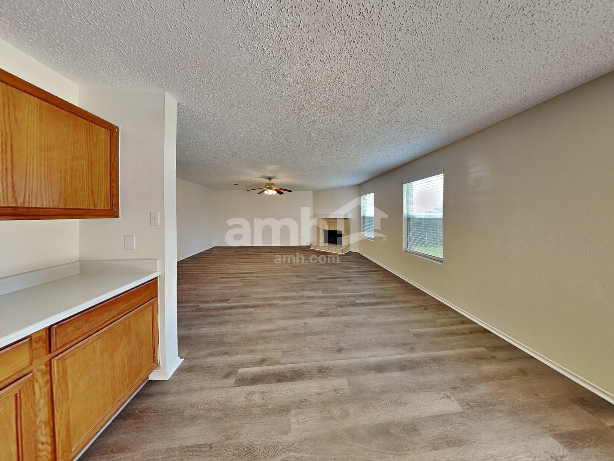 Building Photo - 5500 Costa Mesa Dr