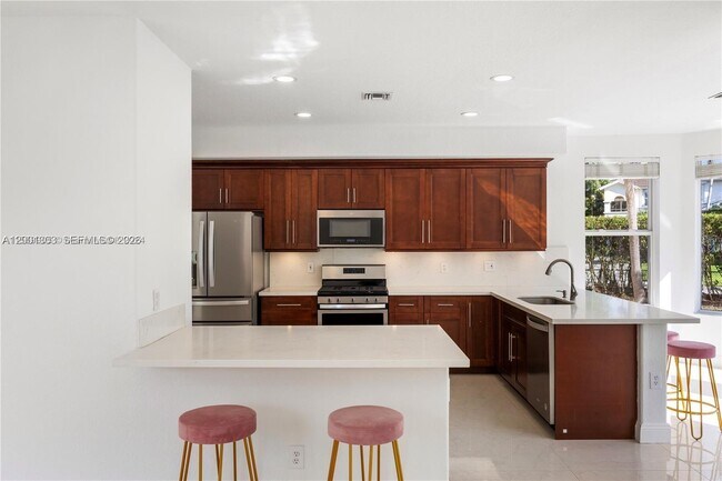 Building Photo - 16449 SW 84th Pl