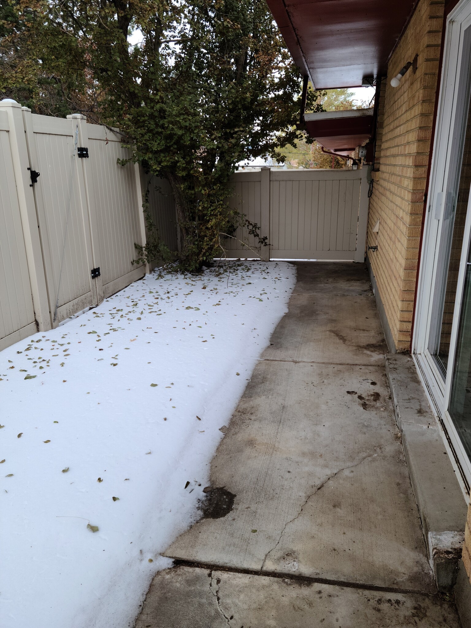 Building Photo - 120 Stanford Ave