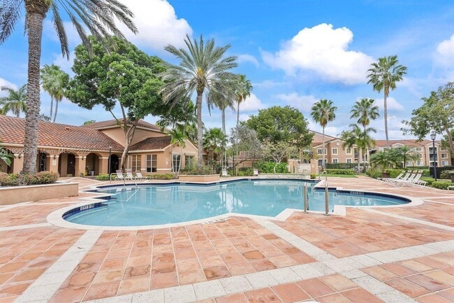 Building Photo - 4852 N State Rd 7