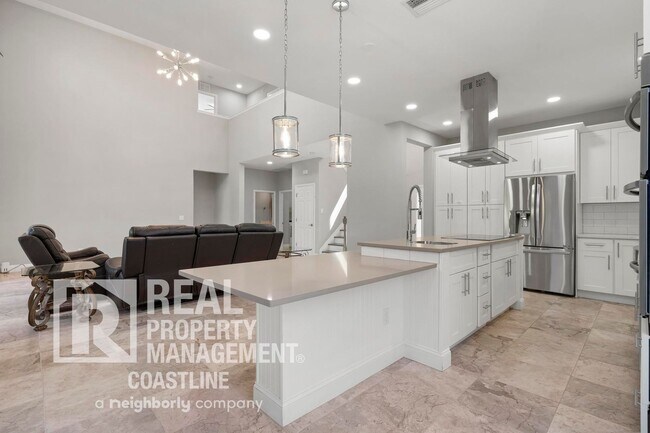 Building Photo - Discover North Port Luxury! 4BD 3.5BA - AVAILABLE NOW!