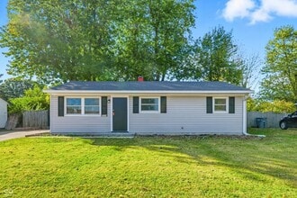 Building Photo - 2908 S Walcott St