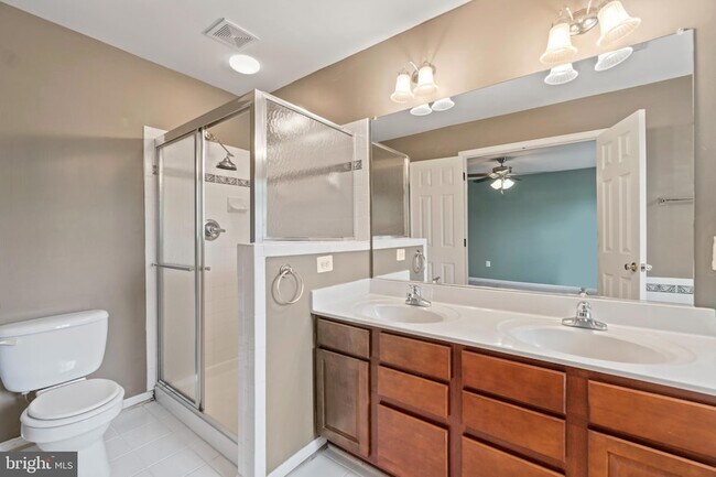 Building Photo - 6720 Emmanuel Ct