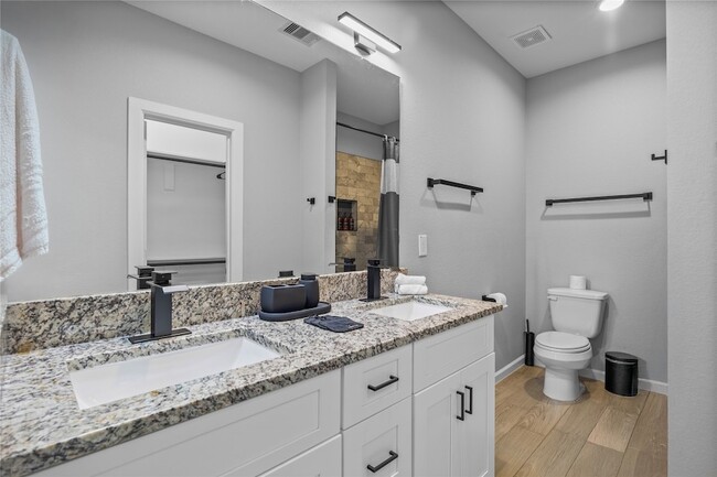 Building Photo - 7418 Mount St