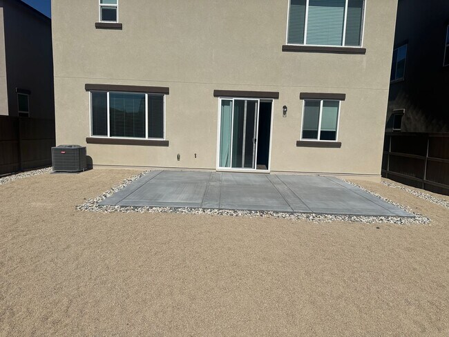 Building Photo - 6735 Lunar Descent Dr