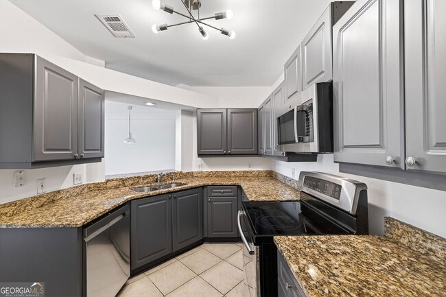 Building Photo - 3334 Peachtree Rd NE