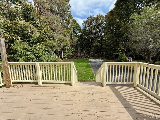 Building Photo - 37 White St