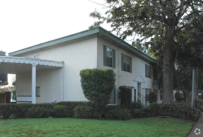 Building Photo - Pacific Garden Apartments