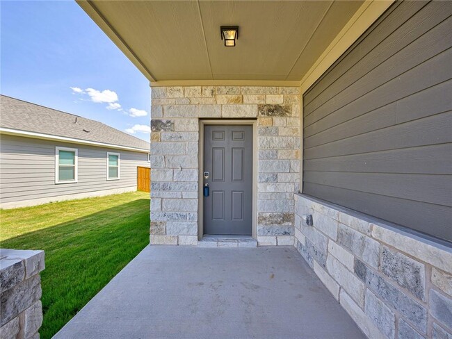 Building Photo - 128 Drifter Ln