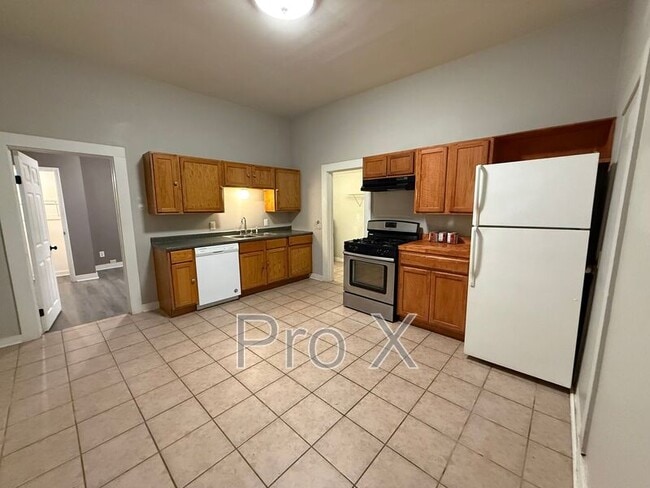 Building Photo - 820 N Indiana Ave