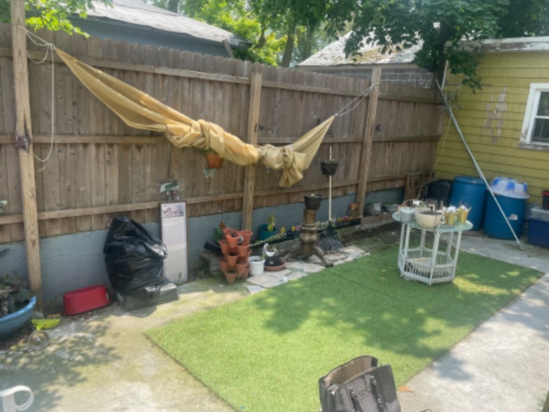 Building Photo - 34 Savings St