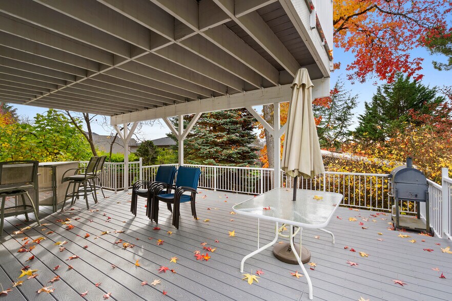 Building Photo - 6008 SW 21st Ave