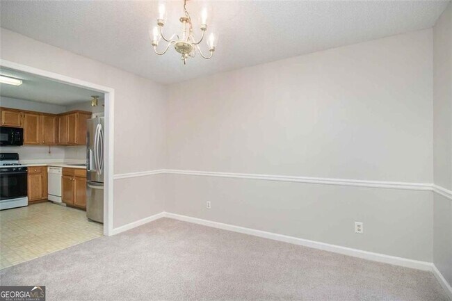 Building Photo - 1560 Red Briar Way