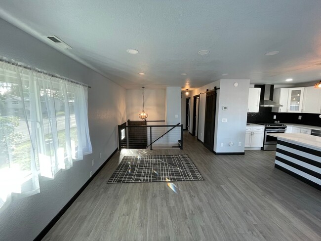 Building Photo - 2320 D Ave