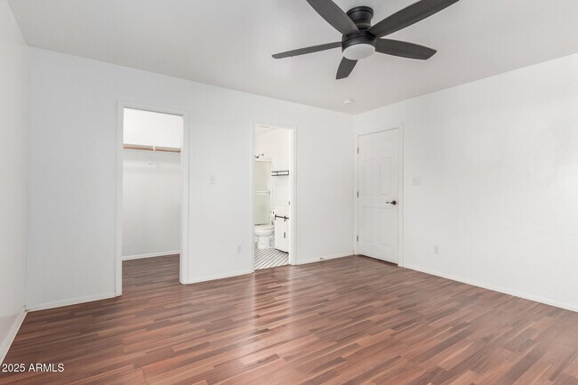 Building Photo - 2361 E Riviera Dr