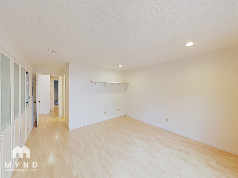 Building Photo - 15278 Sunwood Blvd