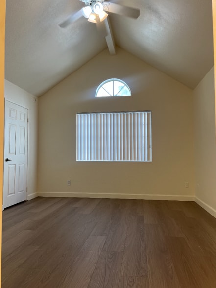 Building Photo - 312 E Valencia Ave