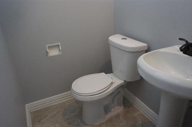 Building Photo - 4222 Cicada Ln