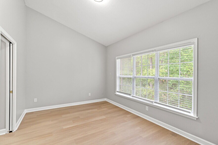 Building Photo - 112 Westhaven Dr