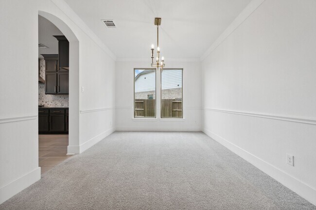 Building Photo - 863 Sarasota Shore Dr