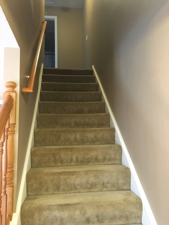 Building Photo - 37 Glen Ave