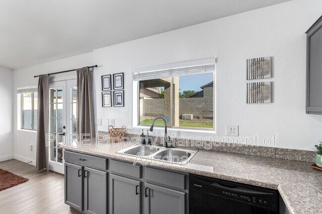 Building Photo - 1519 W Nancy Ln