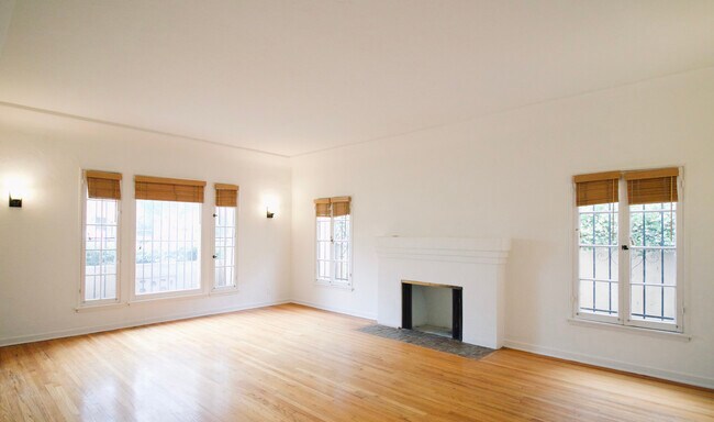 Building Photo - 1055 S Crescent Heights Blvd