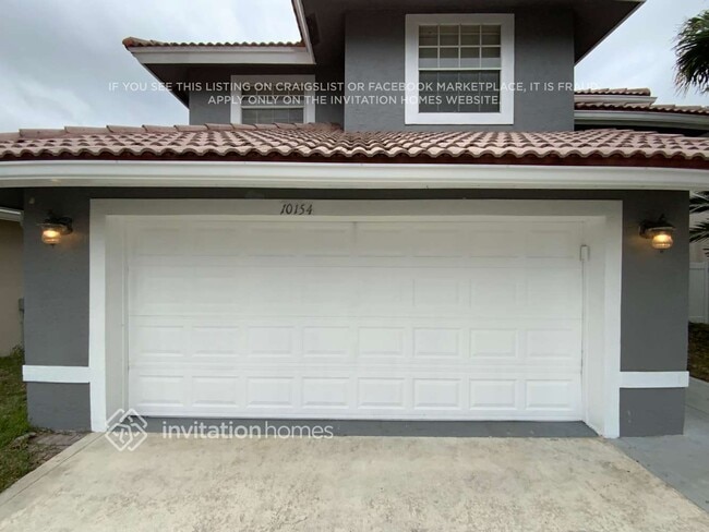 Building Photo - 10154 Aqua Vista Way