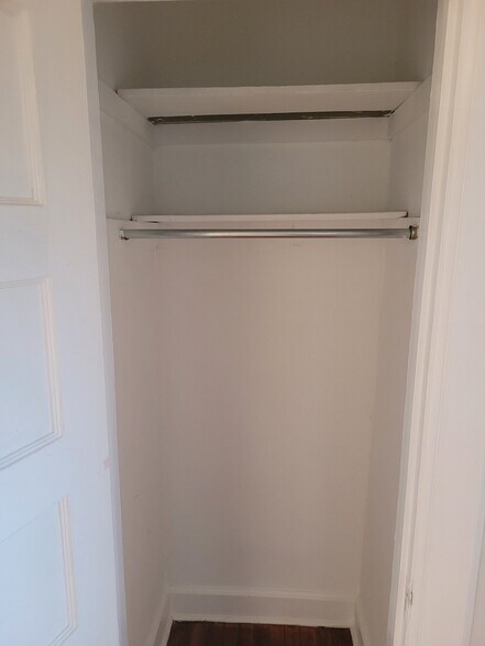 Building Photo - 1611 Hampton Blvd