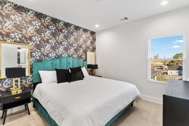 Building Photo - 1807 Lee St