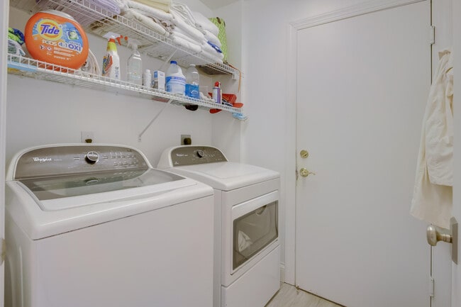 Building Photo - 11949 Rosetree Terrace