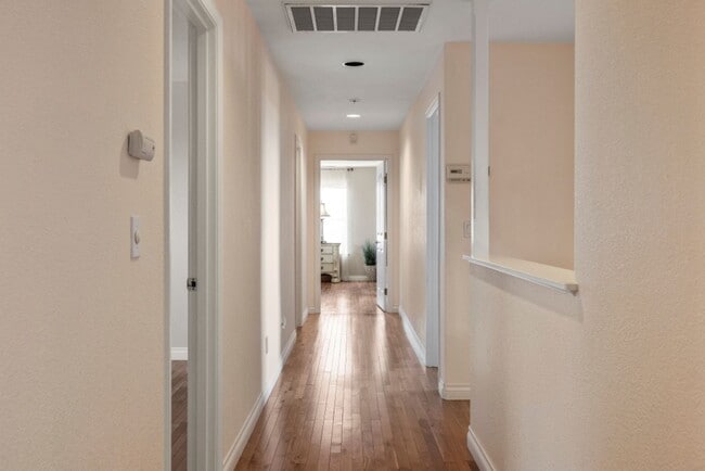 Building Photo - 1781 Quail Ridge Dr