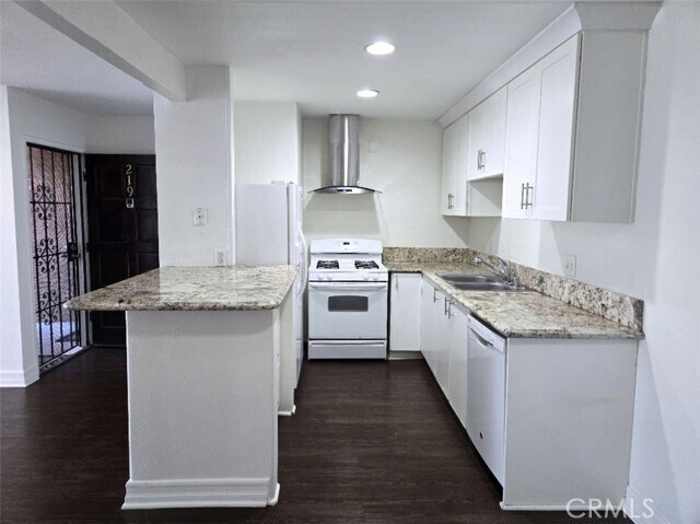 Building Photo - 1101 W MacArthur Blvd