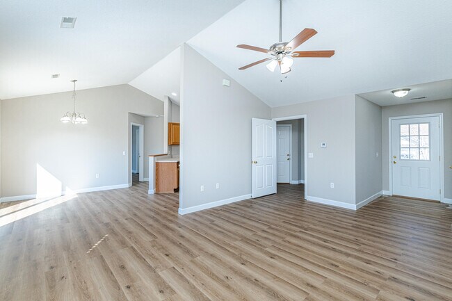 Building Photo - 6259 N Water Cress Cir