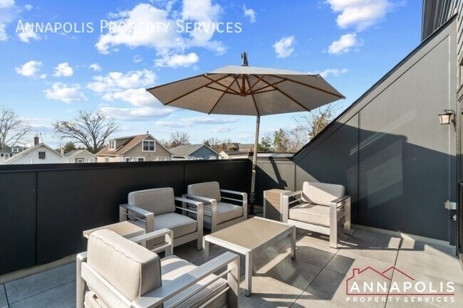 Building Photo - 285 West St